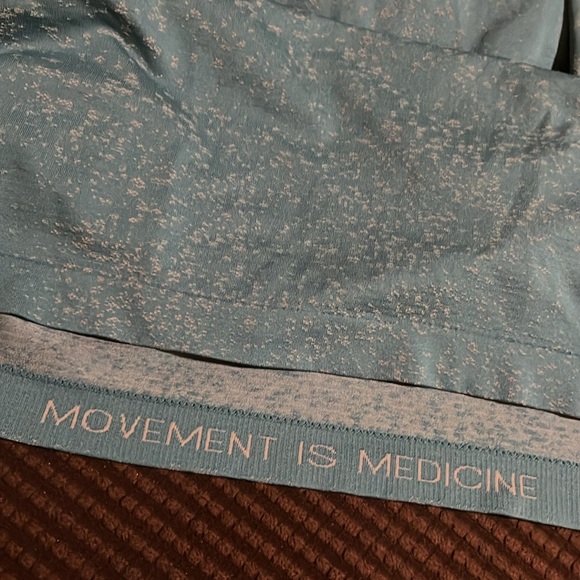 Lululemon mens tee. Size Medium - Picture 4 of 5